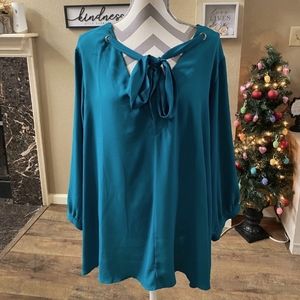 Avenue plus size 26/28 teal blouse